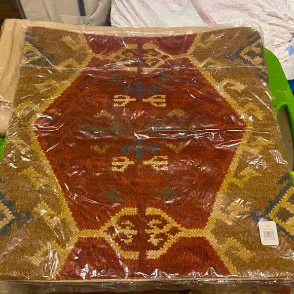 RARE! New Pottery Barn SW Tribal Kilim Pillow Cover, 18” #4 - Picture 5 of 7